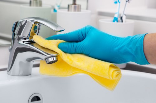 Deep cleaning for offices and commercial spaces in N19